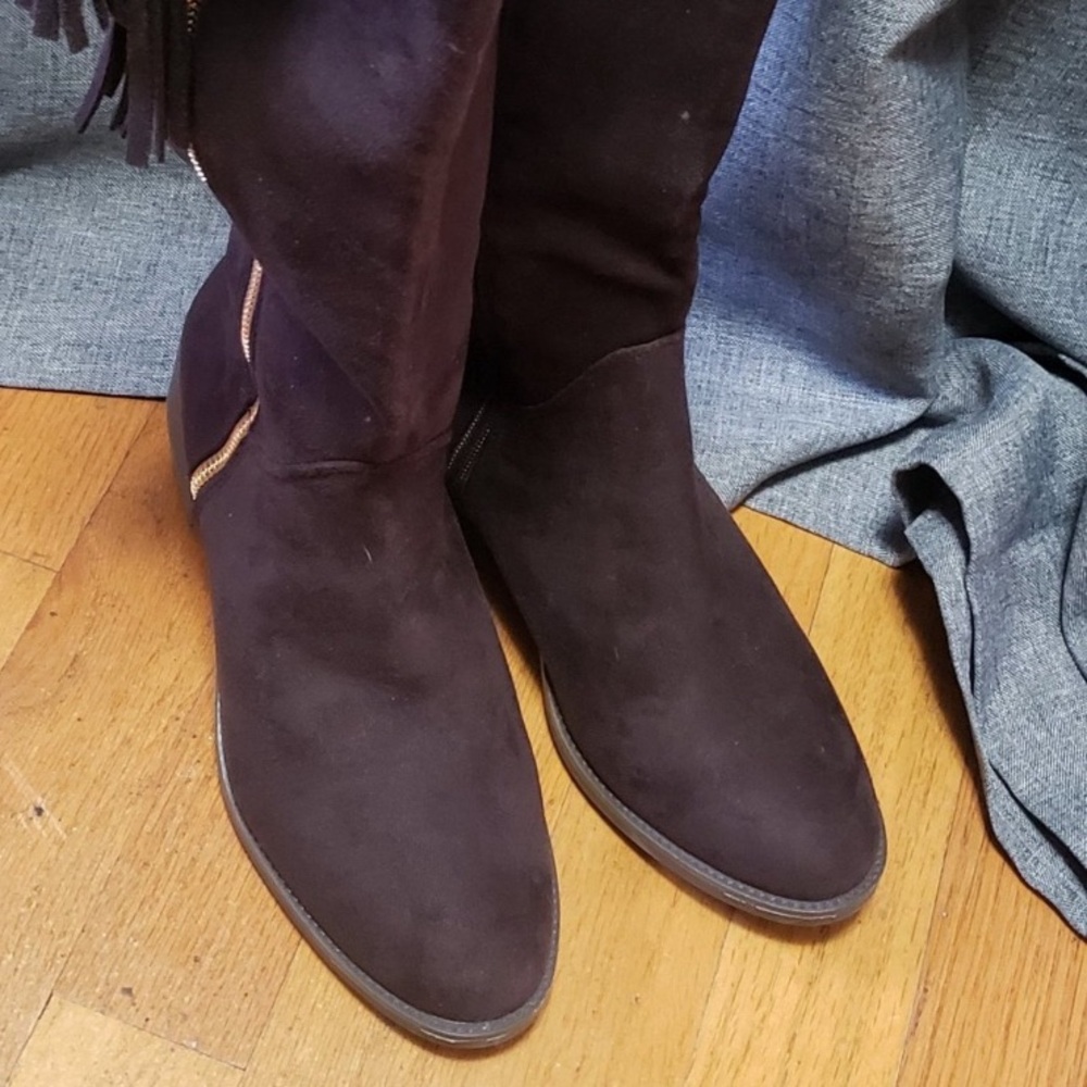 Womens GC Boots Brown Faux Suede
Full Zip With Tassel